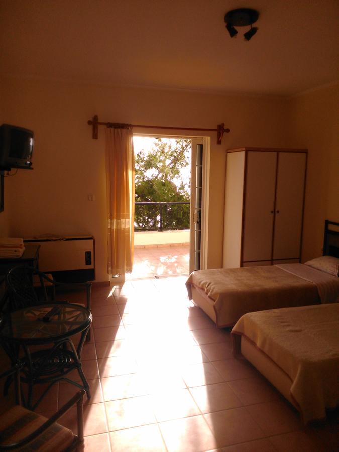 Aparthotel Maviria Monemvasía Zimmer foto